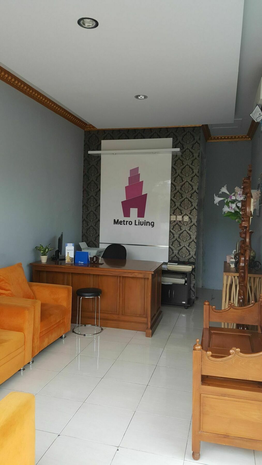 Hôtel Metro Malioboro Living à Yogyakarta Extérieur photo